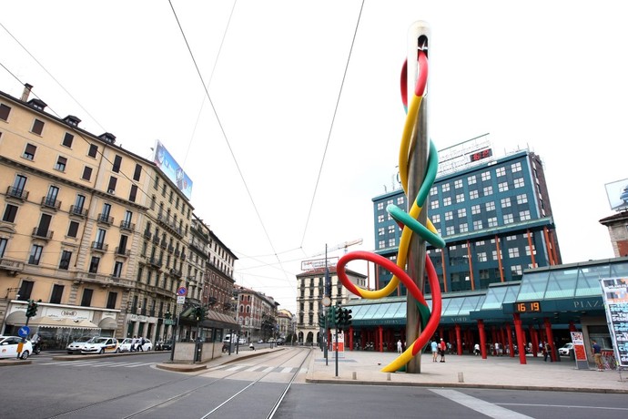 Памятник моде в Милане