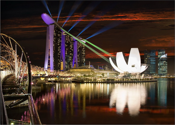 лазерное шоу Сингапура