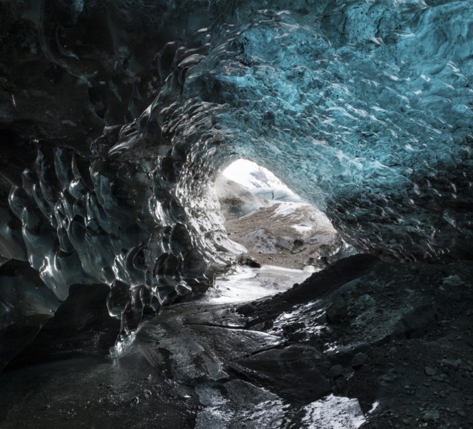 Ледяная пещера в парке Скафтафетль